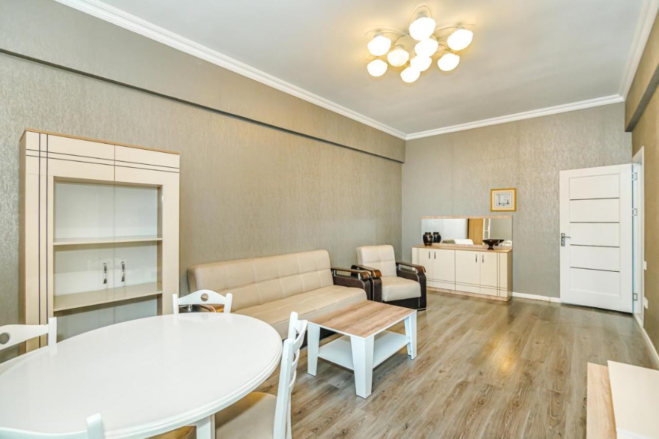 M Estate 1 Room Targovu Baku Exteriér fotografie